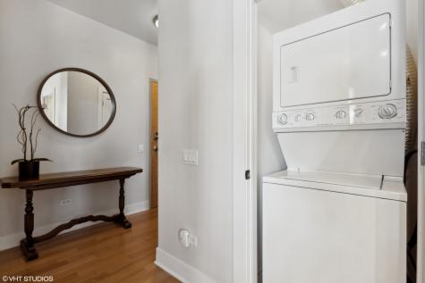 725 North Aberdeen Street Chicago IL 60642