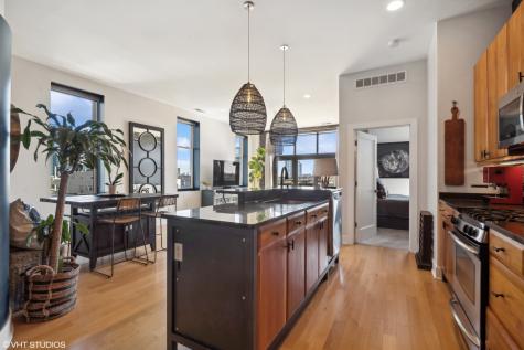 725 North Aberdeen Street Chicago IL 60642