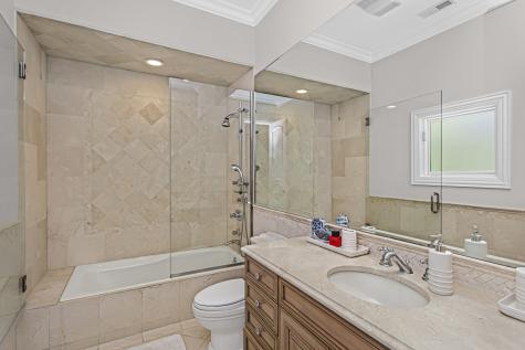 70 Harbor Street Glencoe IL 60022