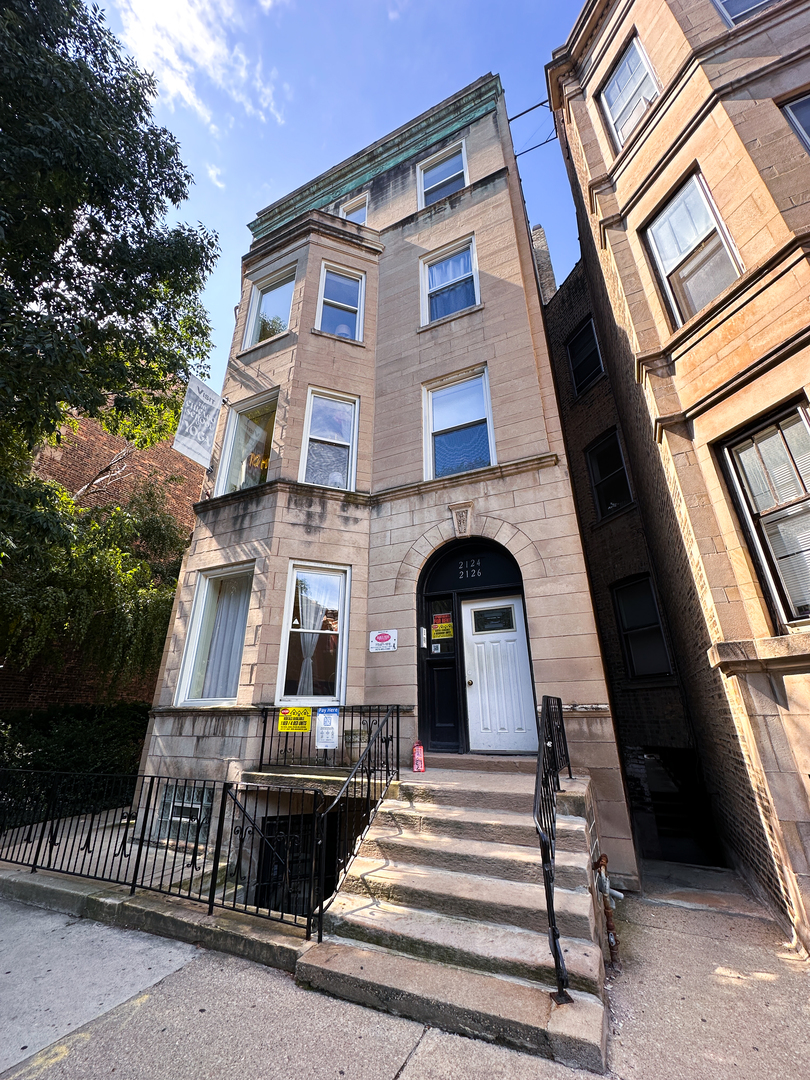 2126 North Sheffield Avenue Chicago IL 60614