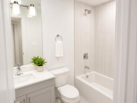 4543 South Saint Lawrence Avenue Chicago IL 60653