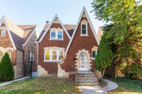 1809 Euclid Avenue Berwyn IL 60402