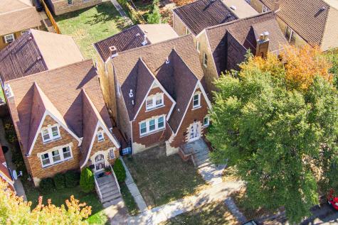 1809 Euclid Avenue Berwyn IL 60402