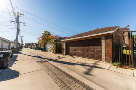 1809 Euclid Avenue Berwyn IL 60402