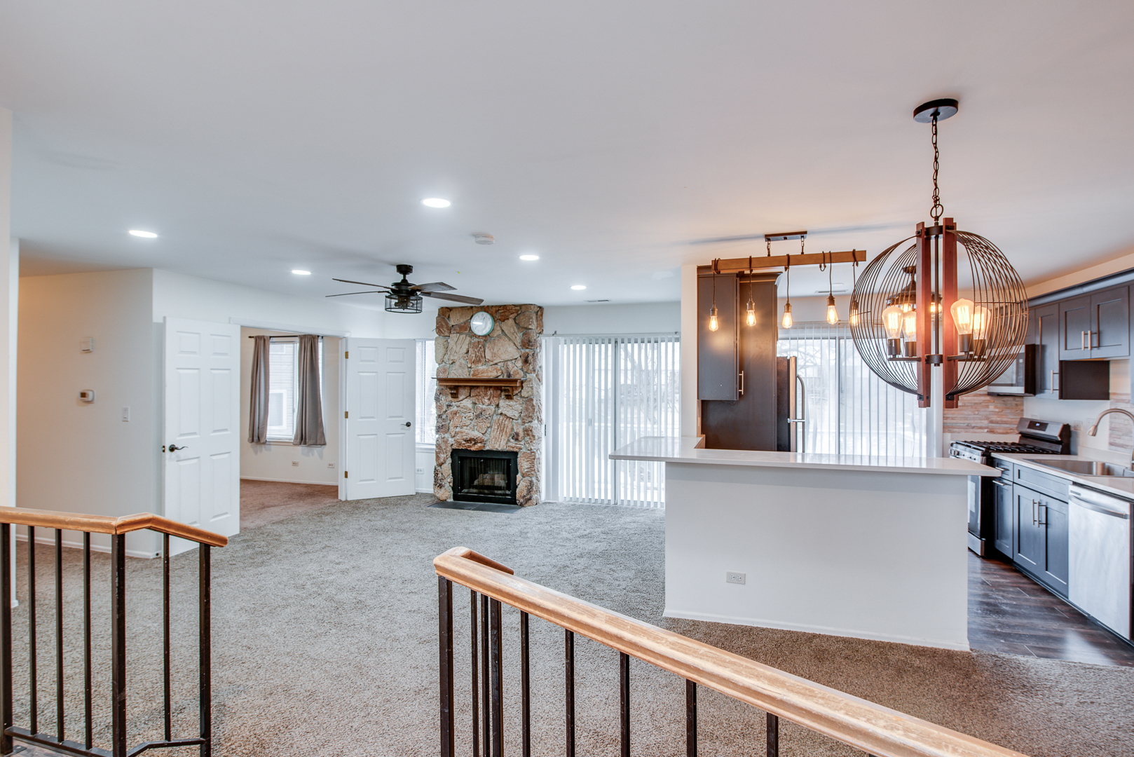 340 Springlake Lane Aurora IL 60504