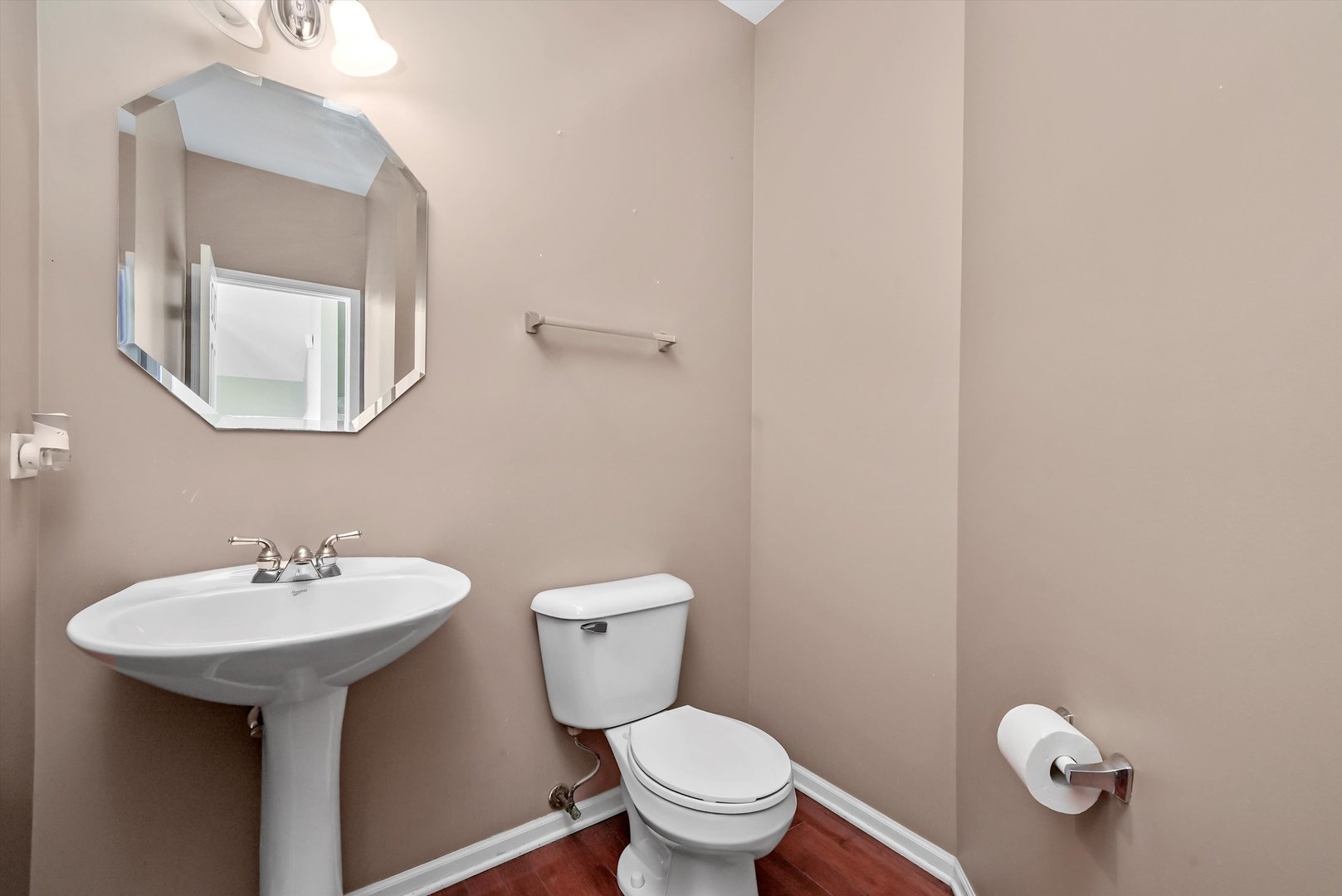 1848 Fredericksburg Lane Aurora IL 60503