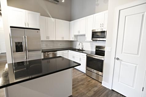 3833 North Broadway Street Chicago IL 60613