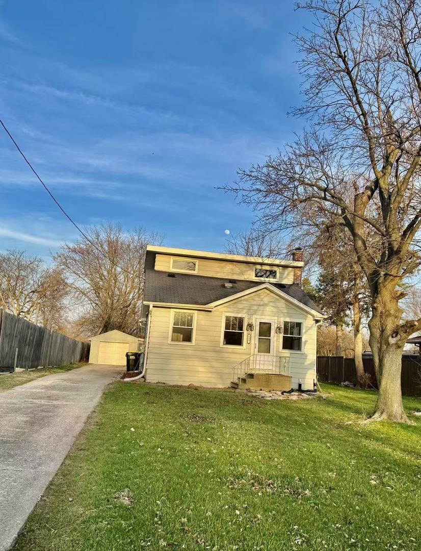 519 North Park Street Westmont IL 60559