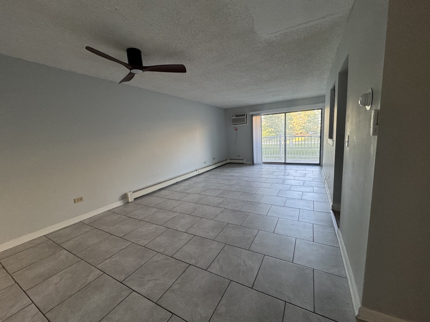 225 Gregory Street Aurora IL 60504