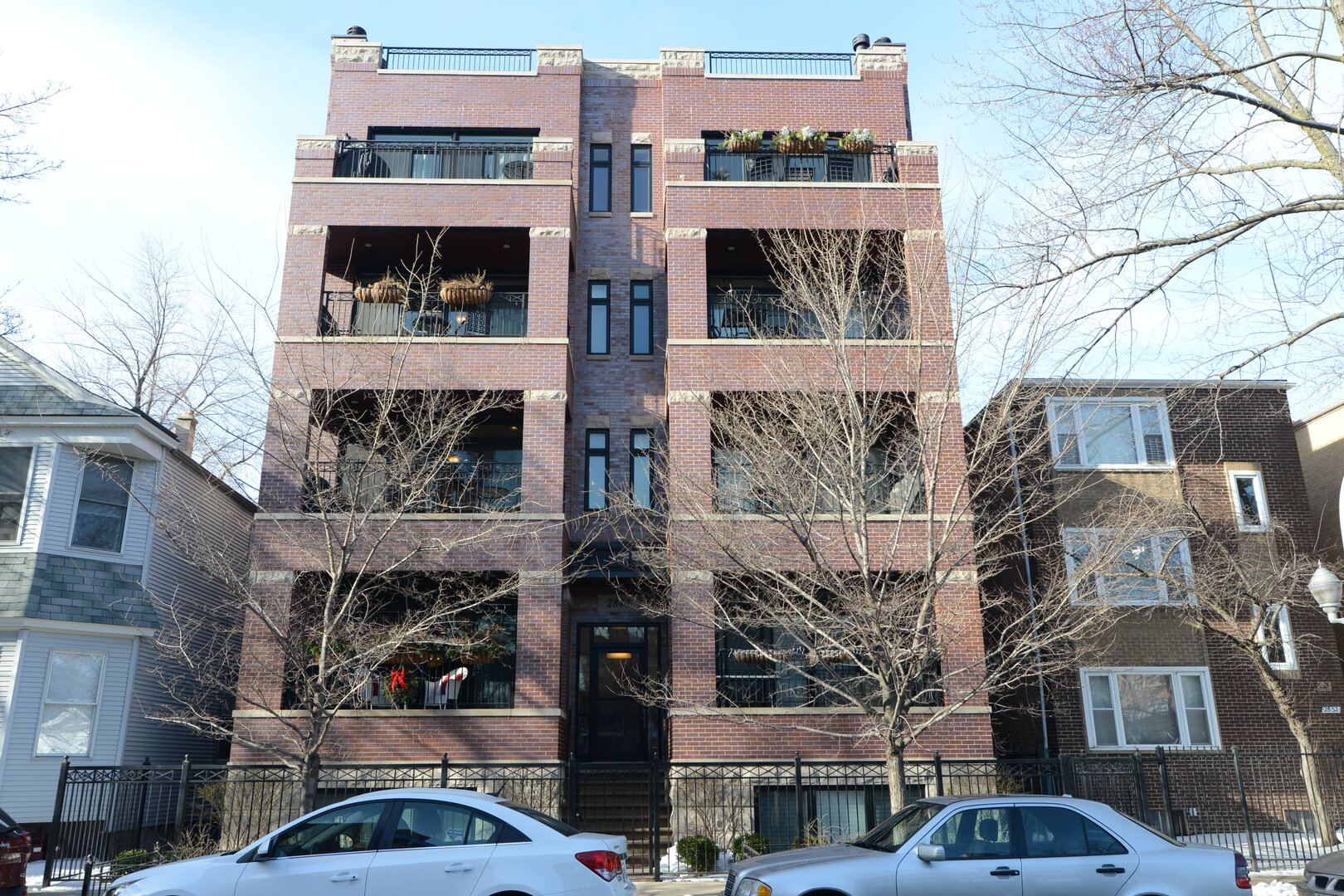 2848 North Sheffield Avenue Chicago IL 60657