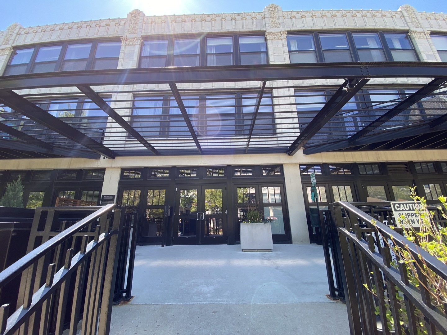 1071 West 15th Street Chicago IL 60608