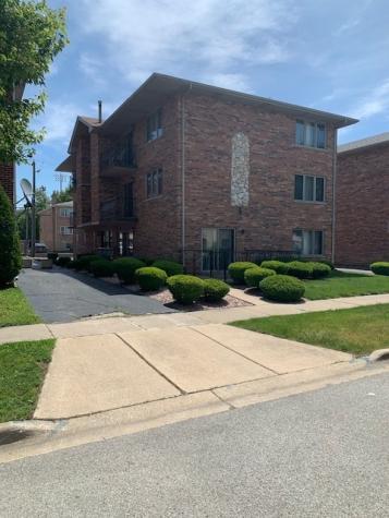 10541 Parkside Avenue Chicago Ridge IL 60415
