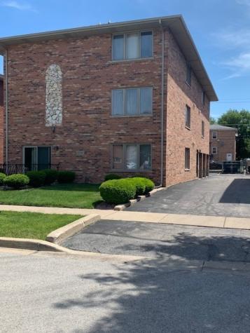 10541 Parkside Avenue Chicago Ridge IL 60415