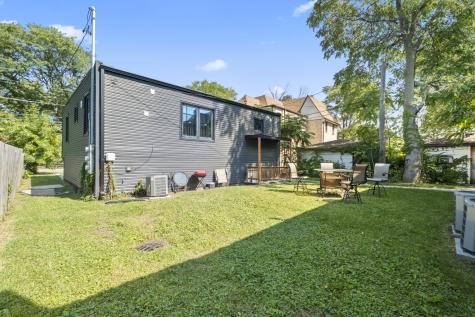 2307 Lake Street Evanston IL 60201
