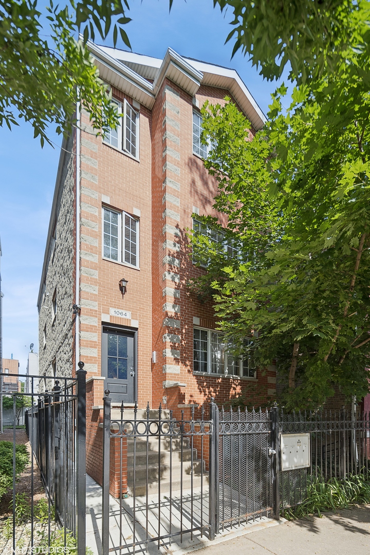 1064 North Marshfield Avenue Chicago IL 60622