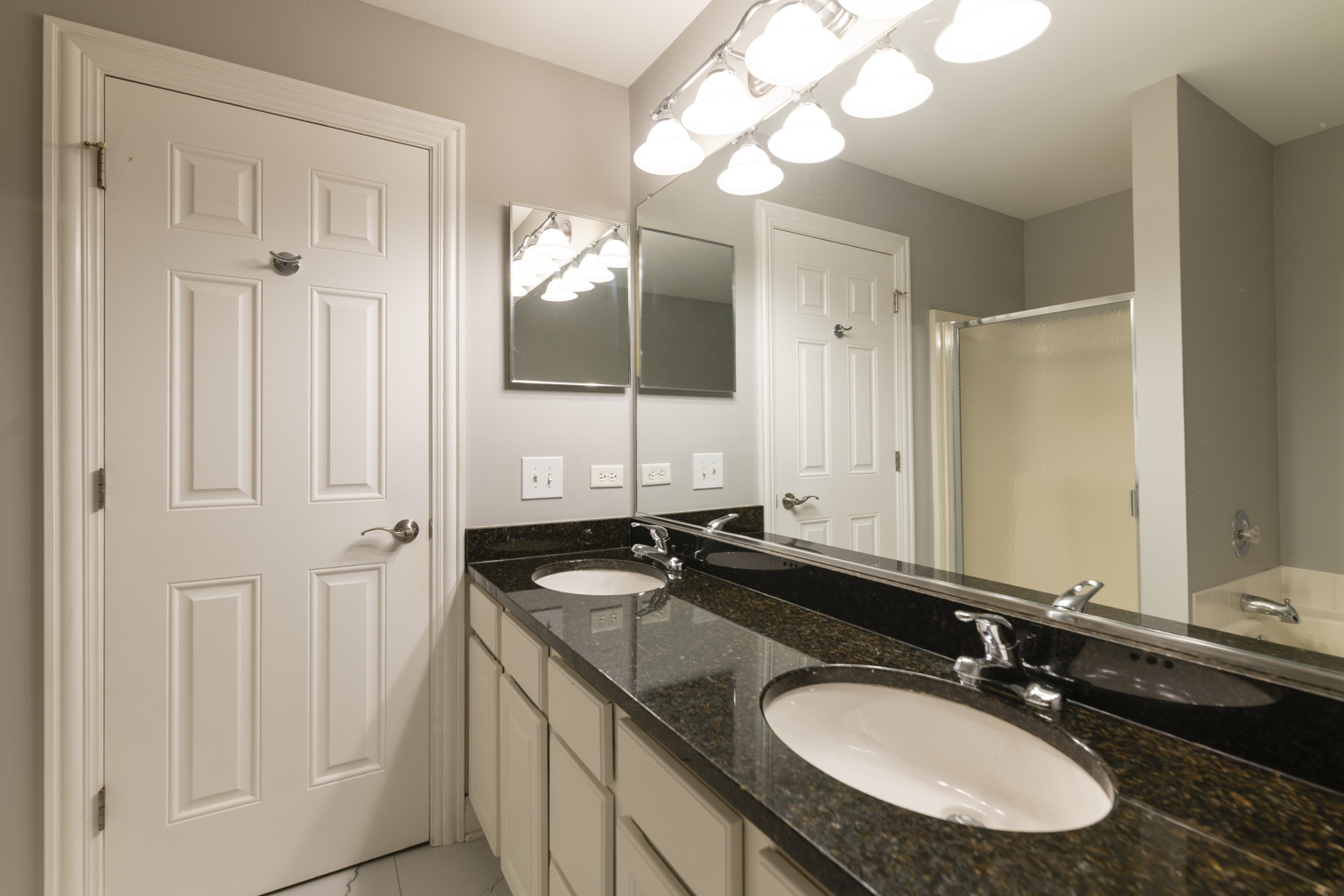 43 Foxcroft Road Naperville IL 60565