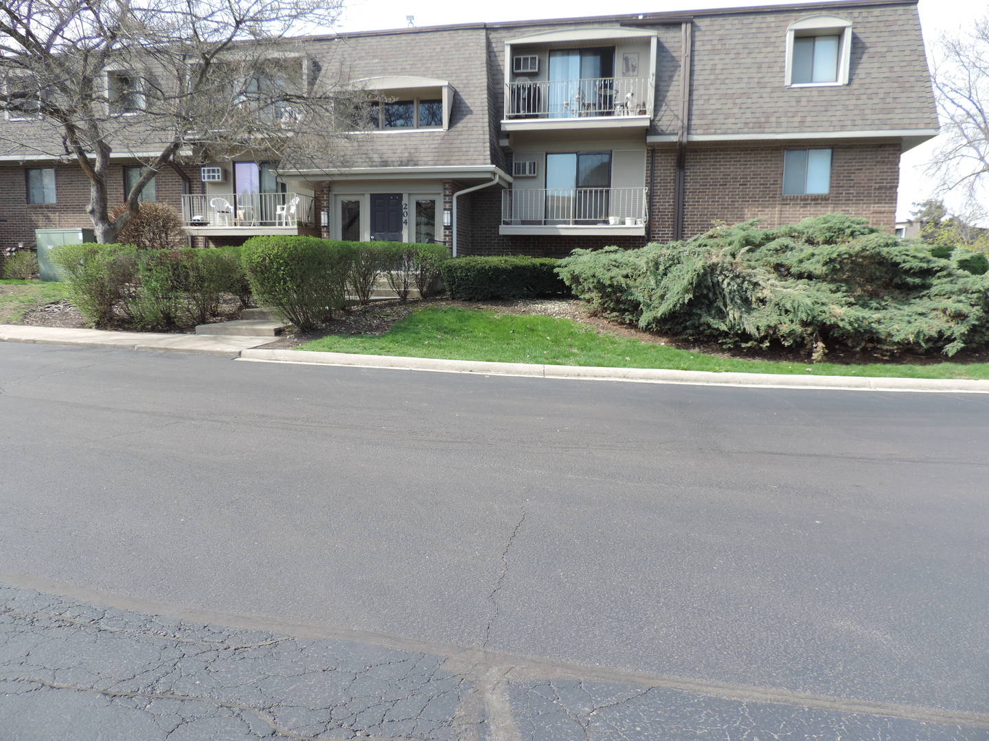 204 East Bailey Road Naperville IL 60565