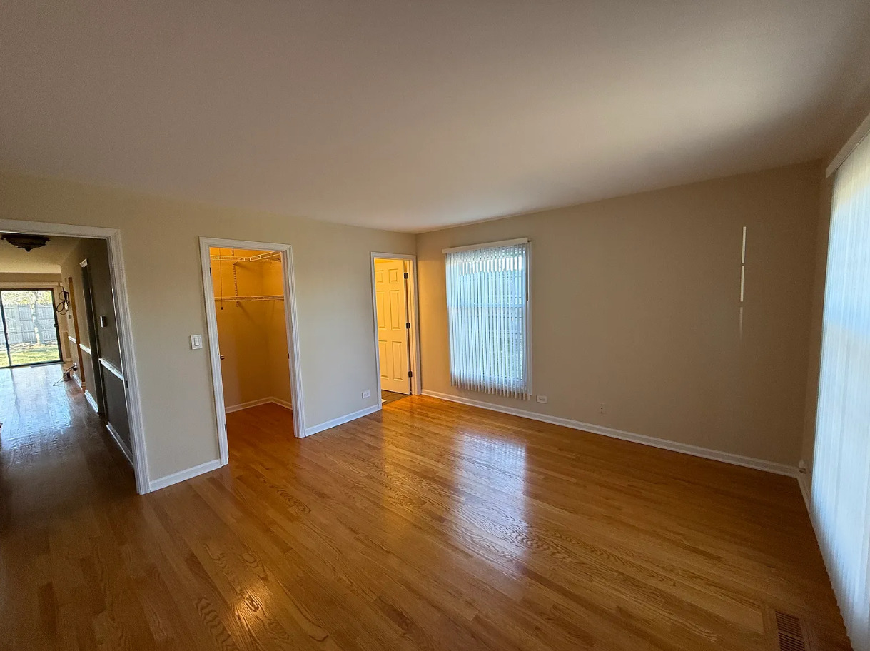 2950 Northampton Drive Rolling Meadows IL 60008