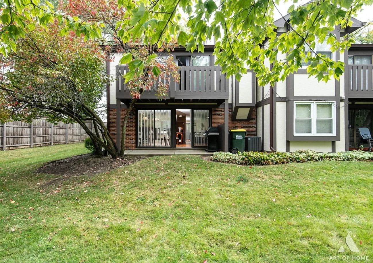 2950 Northampton Drive Rolling Meadows IL 60008