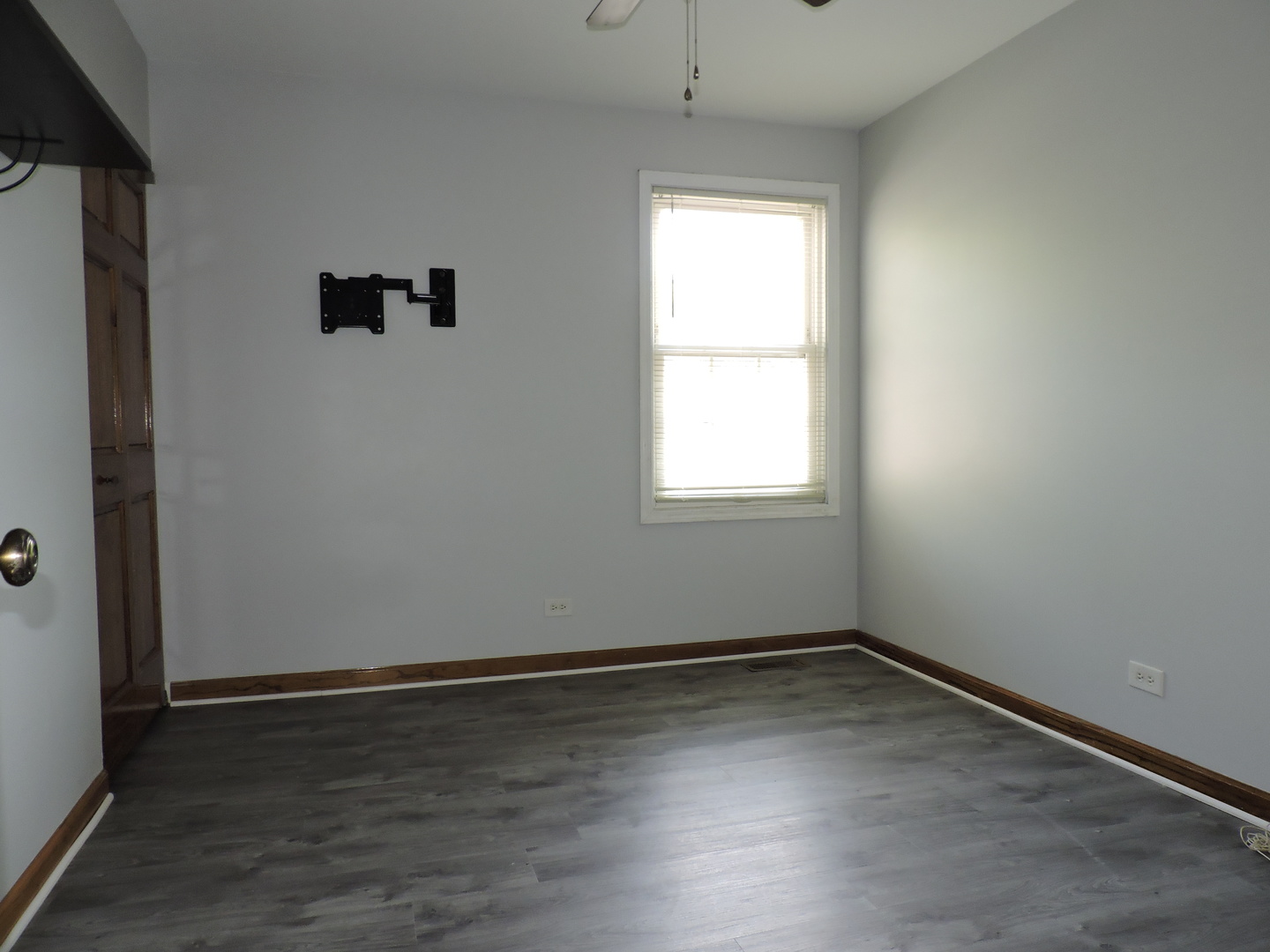1334 Gloucester Circle Carol Stream IL 60188