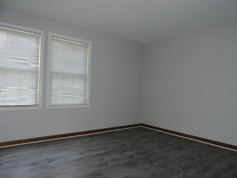 1334 Gloucester Circle Carol Stream IL 60188