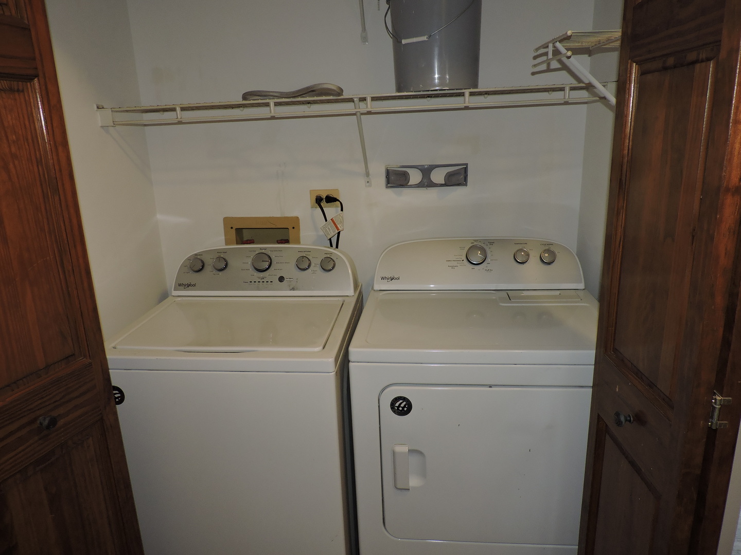 1334 Gloucester Circle Carol Stream IL 60188