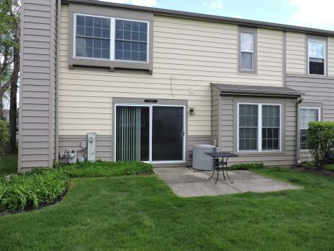 1334 Gloucester Circle Carol Stream IL 60188