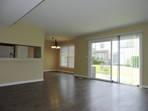 1334 Gloucester Circle Carol Stream IL 60188