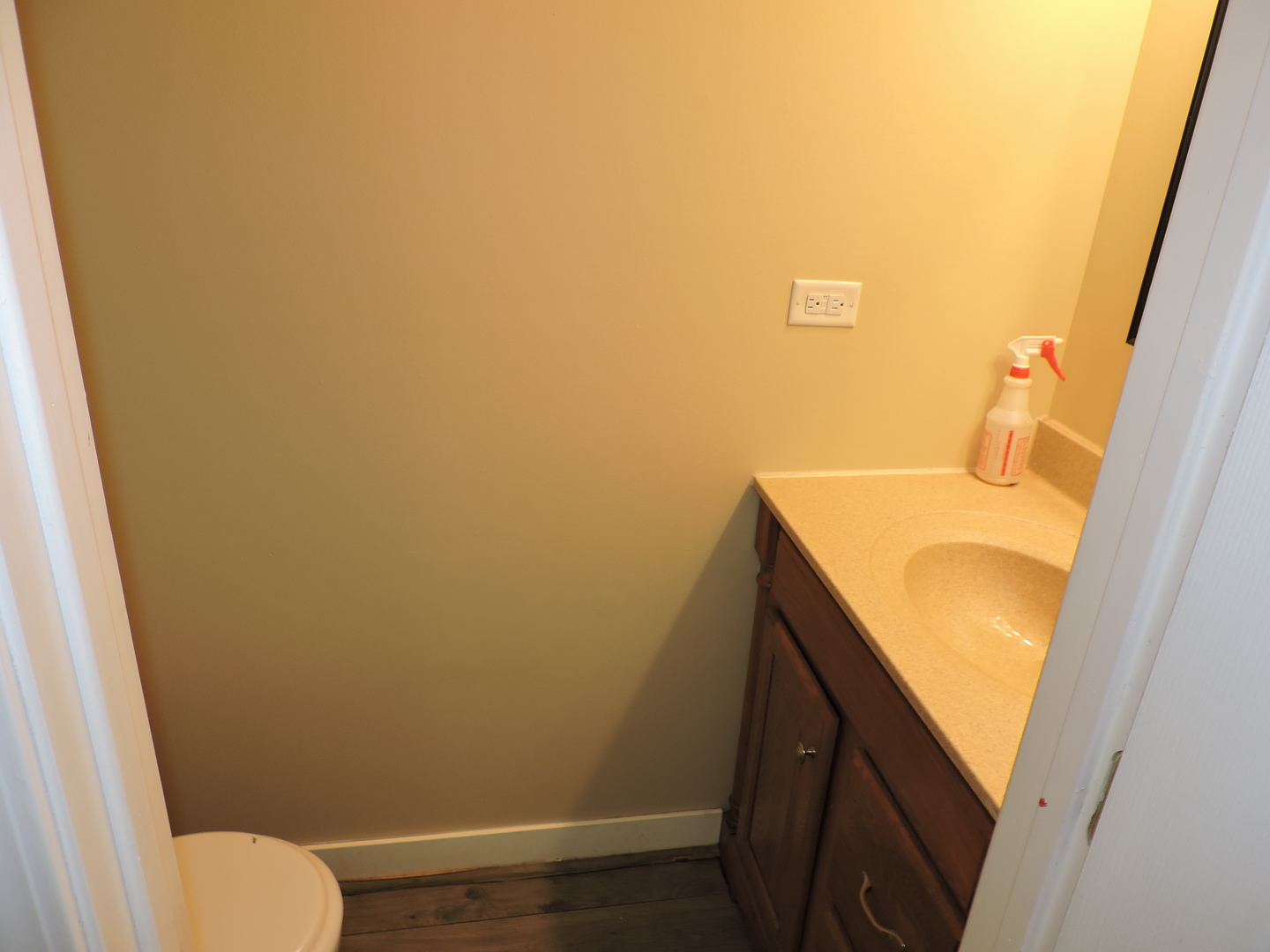 1334 Gloucester Circle Carol Stream IL 60188
