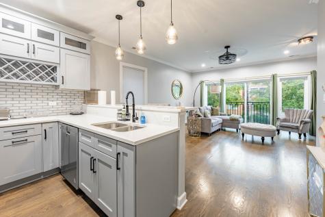 4634 South Langley Avenue Chicago IL 60653