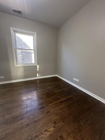 3251 West Berteau Avenue Chicago IL 60618