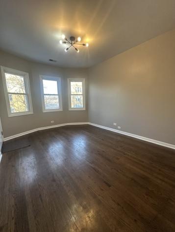3251 West Berteau Avenue Chicago IL 60618
