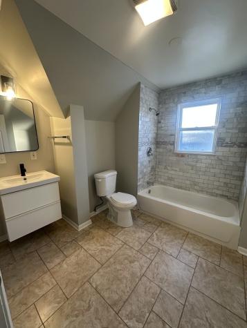 3251 West Berteau Avenue Chicago IL 60618