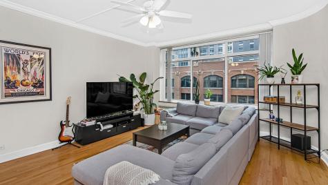 211 East Ohio Street Chicago IL 60611
