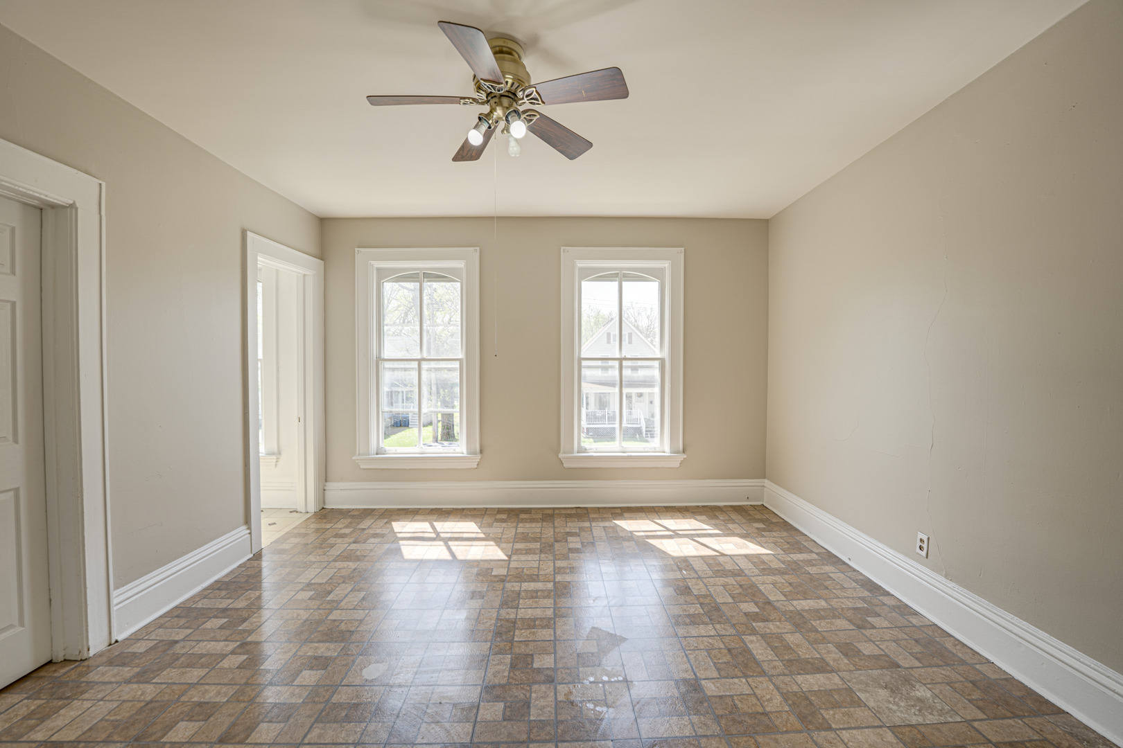 373 Cedar Street Aurora IL 60506