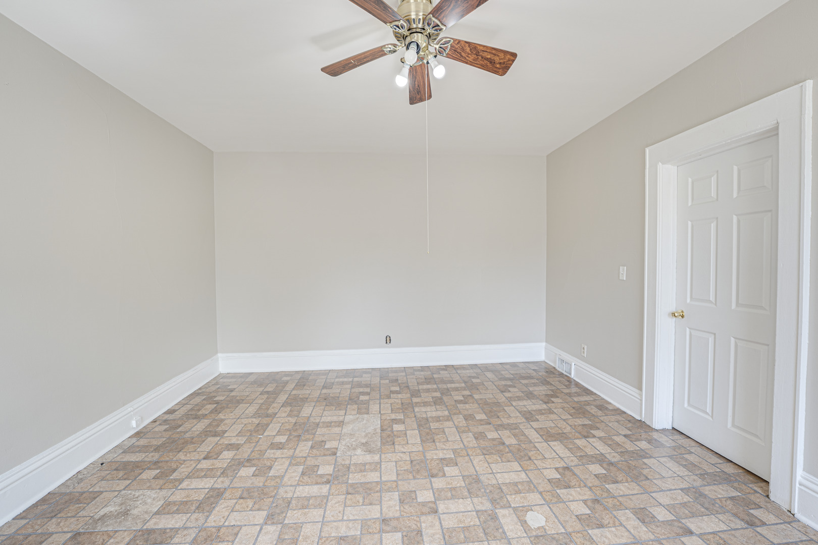 373 Cedar Street Aurora IL 60506