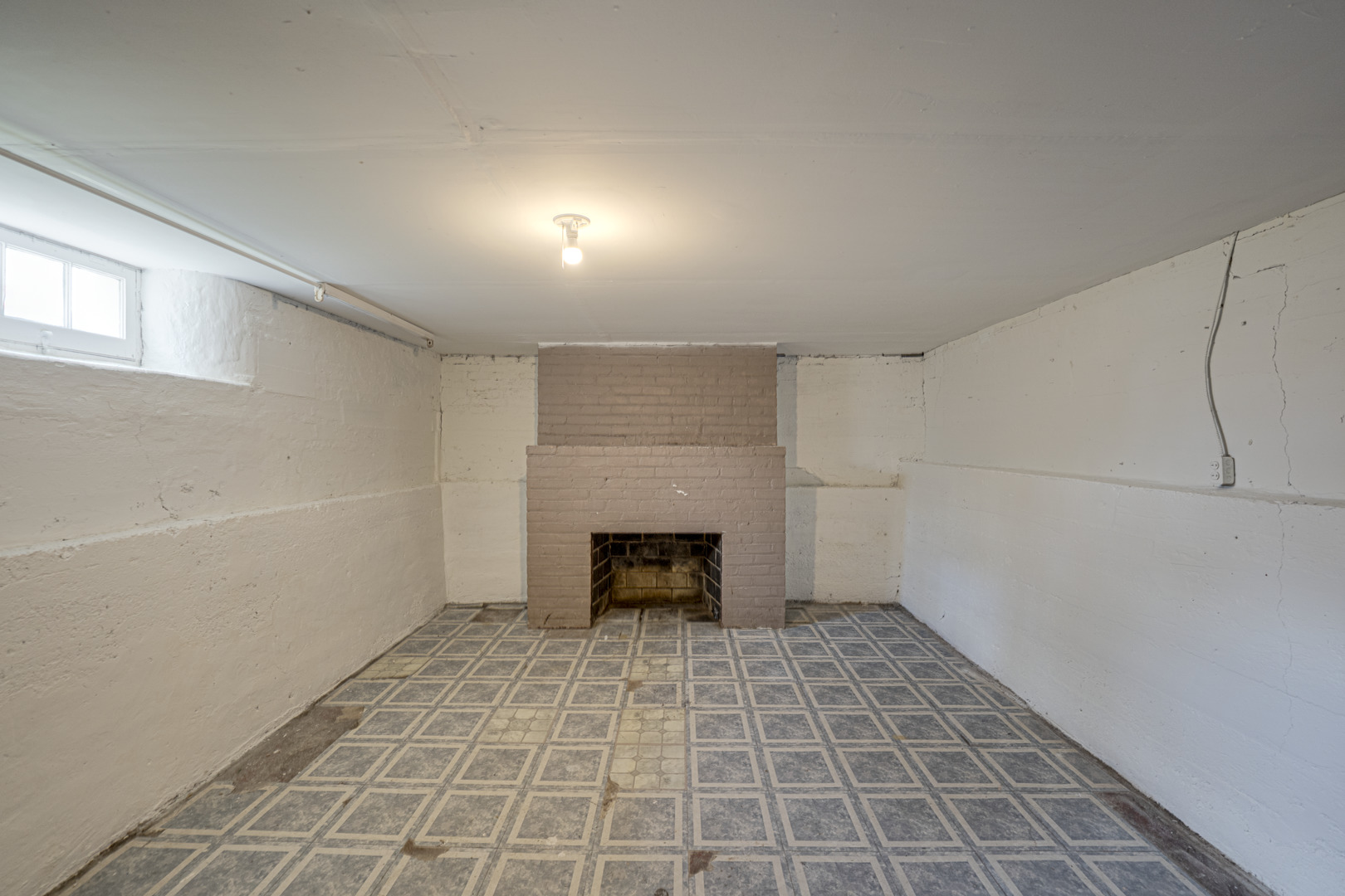 373 Cedar Street Aurora IL 60506
