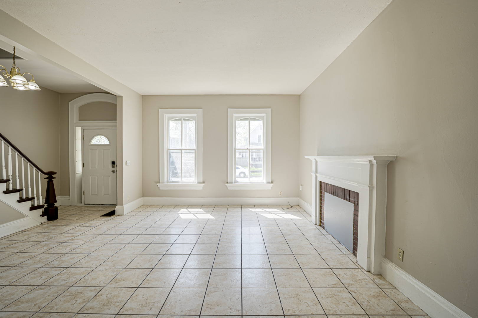 373 Cedar Street Aurora IL 60506
