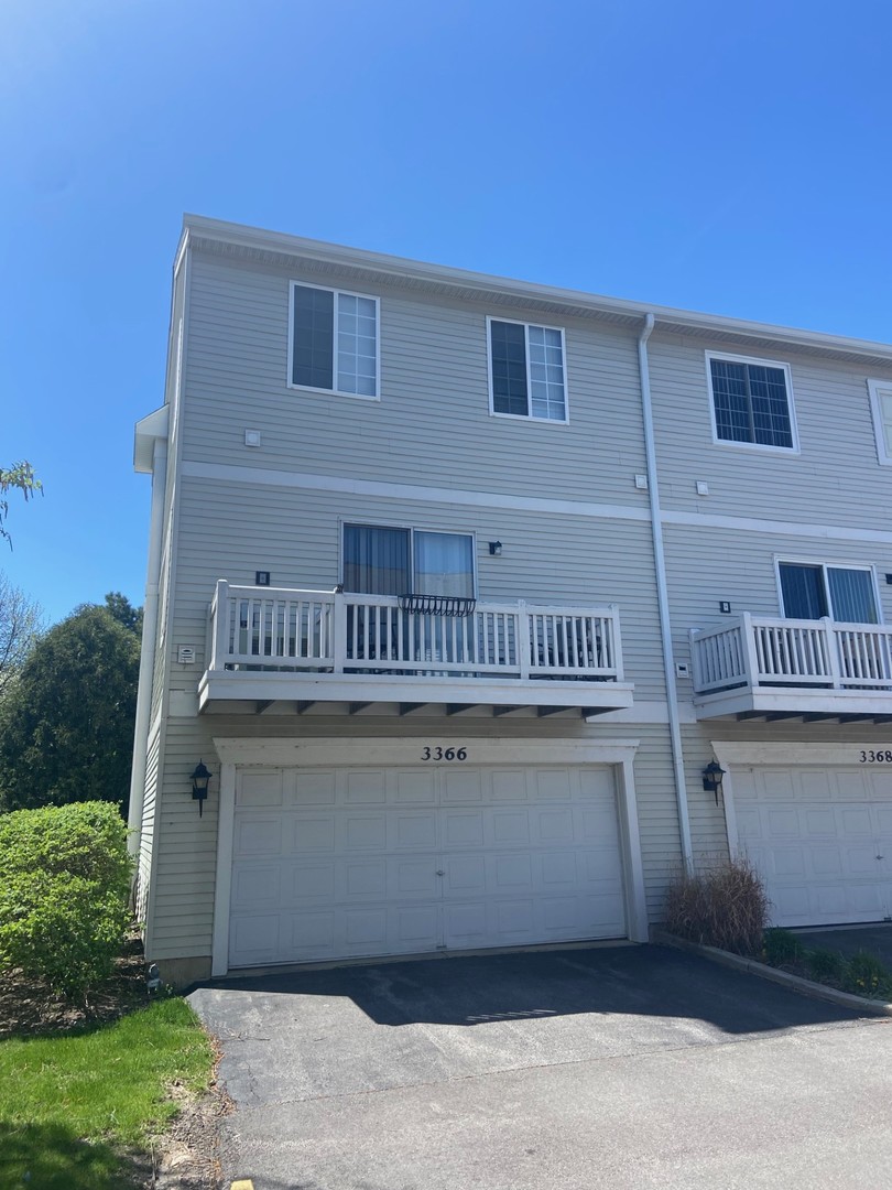 3366 Ravinia Circle Aurora IL 60504