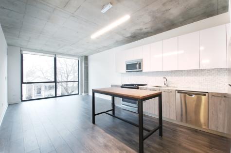 1714 West Roscoe Street Chicago IL 60657