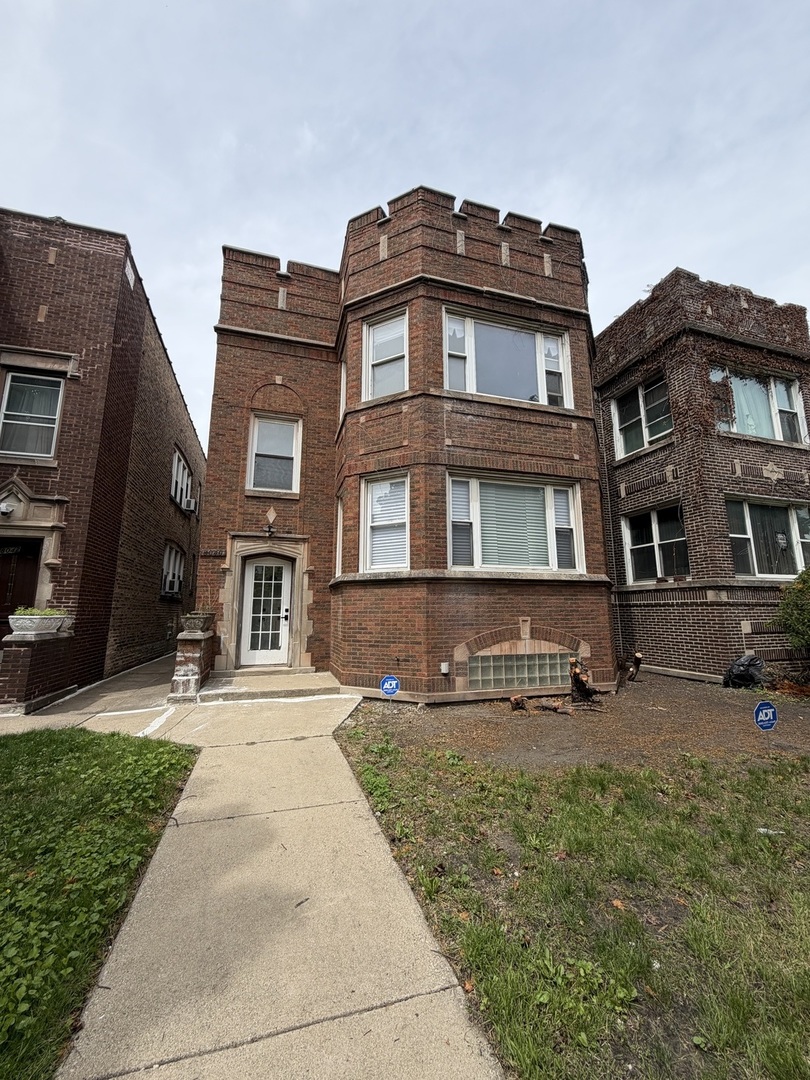 8040 South Rhodes Avenue Chicago IL 60619
