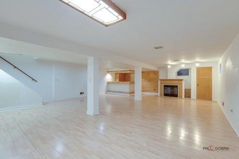 920 Lee Court Buffalo Grove IL 60089
