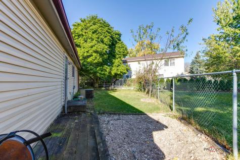 920 Lee Court Buffalo Grove IL 60089