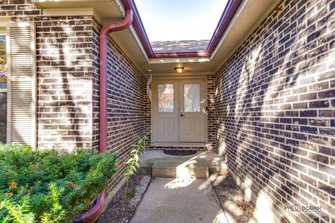 920 Lee Court Buffalo Grove IL 60089