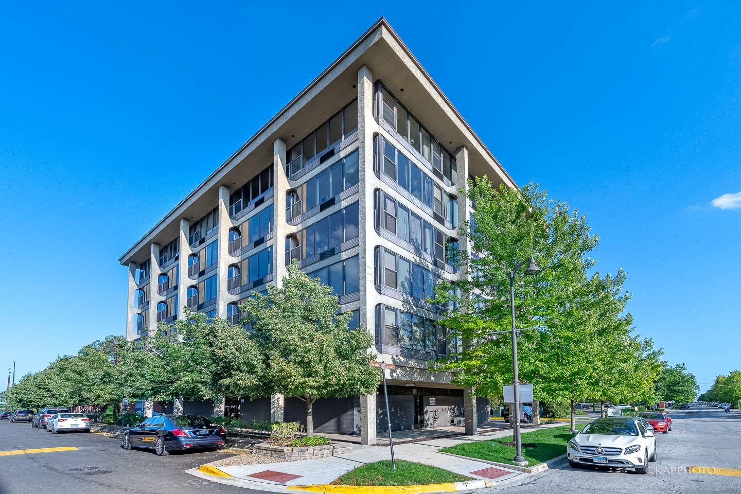 345 East Eastgate Place Chicago IL 60616