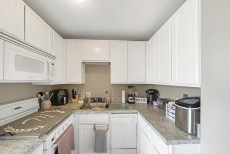 345 East Eastgate Place Chicago IL 60616