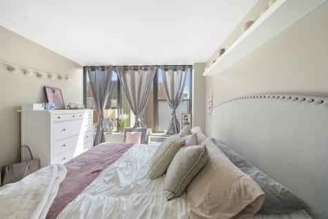 345 East Eastgate Place Chicago IL 60616