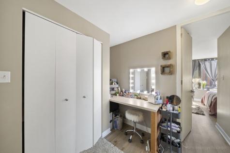 345 East Eastgate Place Chicago IL 60616