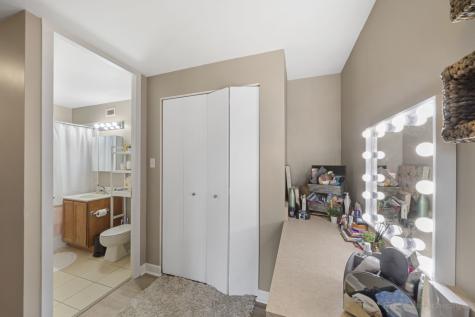 345 East Eastgate Place Chicago IL 60616