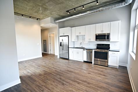 3833 North Broadway Street Chicago IL 60613
